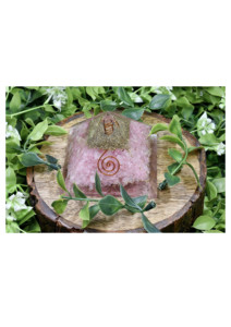 Pyramide d'orgonite en quartz rose faite à la main, cristal de guérison, décoration - Décoration d'intérieur et cadeau respectueux de l'environnement - Product Image 6
