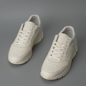 Zapatos de hombre Frost White, zapatillas de ante de piel de vaca de primera capa para primavera y verano, zapatos informales para hombre, zapatos coreanos para exteriores, zapatos de cuero - Product Image 4