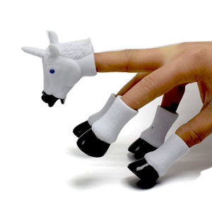 Sinh Thái Thân Thiện TPR Động Vật Ngón Tay Con Rối Đen Trắng Fly Horse Finger Con Rối - Product Image 1