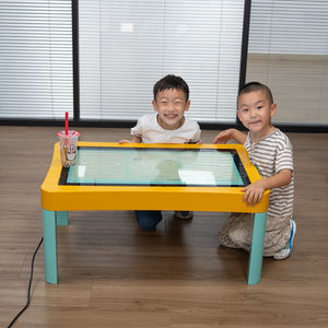 Nouveau design <span class=keywords><strong>de</strong></span> <span class=keywords><strong>table</strong></span> <span class=keywords><strong>de</strong></span> <span class=keywords><strong>jeu</strong></span> intérieure interactive <span class=keywords><strong>à</strong></span> <span class=keywords><strong>écran</strong></span> <span class=keywords><strong>tactile</strong></span> numérique intelligent Chargement sans fil Garantie d'un an pour l'école des cafés - Product Image 5