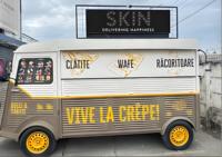 Freshly Baked Croissant and Cup Dessert Food Truck with Oven and Drink Station for Quick Grab and Go Street Service