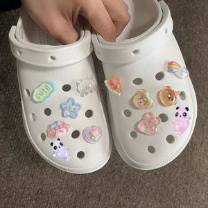 Ciondoli luminosi divertenti <span class=keywords><strong>panda</strong></span> mangiano scarpe di bambù <span class=keywords><strong>panda</strong></span> rosso accessori fai da te 3 decorazioni Ddiy ciondolo all'ingrosso - Product Image 6