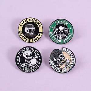 เข็มกลัดรูปกางเขนแฟชั่นรูปนางฟ้าทำจากโลหะผสมสังกะสี Skeleton Coffee  แบบตลกๆ  สำหรับติดเสื้อ  ขายส่ง - Product Image 1