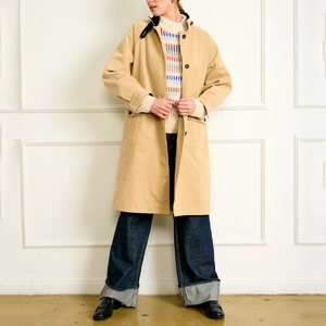 <span class=keywords><strong>Trench</strong></span>-coat à simple boutonnage <span class=keywords><strong>beige</strong></span> pour <span class=keywords><strong>femme</strong></span>-Vêtements d'extérieur <span class=keywords><strong>mi</strong></span>-longs avec détail boutonné pour une élégance décontractée - Product Image 4