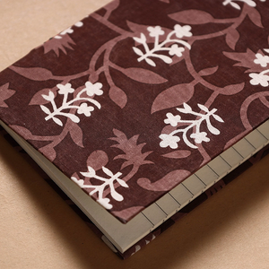 Carnet en papier fait main avec couverture en tissu Sanganeri marron (7 x 5 pouces) – Journal culturel rustique artisanal - Product Image 2