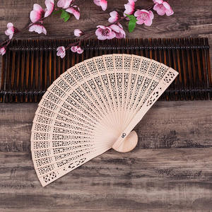 Éventails à main en bambou gravés avec impression personnalisée Éventail à main pliable en bois <span class=keywords><strong>cadeau</strong></span> promotionnel <span class=keywords><strong>pour</strong></span> la décoration <span class=keywords><strong>de</strong></span> fête <span class=keywords><strong>de</strong></span> mariage - Product Image 3