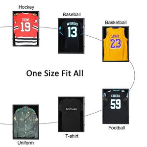 Cadre de présentation mural grand format verrouillable pour maillot de sport – Vitrine pour maillot - Product Image 6