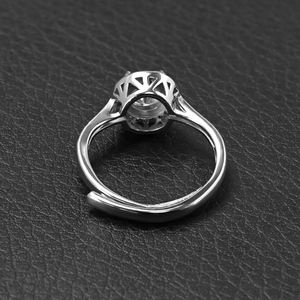 Anillo de Moissanita Redonda de 0.8CT con Halo, D VVS1, Ajustable, Chapado en Oro de 18K, Anillo de Compromiso y Boda para Mujer, Venta al Por Mayor - Product Image 4