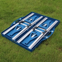 Ensemble table et chaises pliantes en plastique bleu, table d'extérieur avec parasol