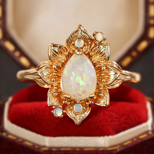 Anello con Cristalli a Goccia Effetto Opale Girasole per Donne, Accessorio Floreale per Uso Quotidiano - Product Image 2