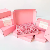 Vente en gros de boîtes d'expédition en papier personnalisées imprimées en rose pour abonnement boîte postale en carton pour emballage cadeau