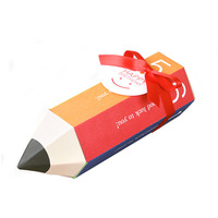 Fournisseur direct de boîtes cadeaux créatives en forme de crayon, colorées et à thème dessin animé, pour les fêtes d'enfants et les cadeaux de la Journée des enfants.