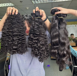 Pronto per la Spedizione: Extension di Capelli Umani Grezzi 100% Non Trattati, da Singolo Donatore, Doppia Trama, Ricci Indiani Grezzi, Fasci di Capelli Ricci Birmani - Product Image 1