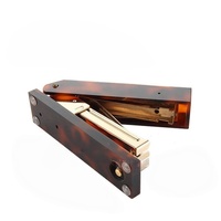Présentoir de bureau autoportant en acrylique à motif écaille de tortue, pré-assemblé, de luxe léger et robuste, pour agrafage