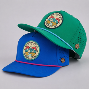 Gorra de béisbol perforada transpirable de poliéster impermeable personalizada al por mayor para deportes, golf, con logo de parche y cuerda - Product Image 1