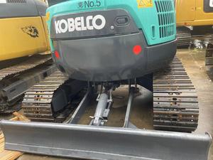 Mini-excavatrice d'occasion Kobelco SK40 2022, 4 tonnes, godet de 0,2 m, chenilles compactes, marteau brise-roche, dents de rechange, moteur Hitachi pour vidéo - Product Image 4