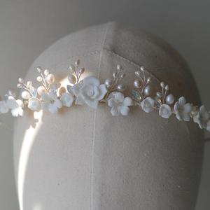Boutique Premium perle d'eau douce à la main en céramique fleurs blanches mariée <span class=keywords><strong>couronne</strong></span> <span class=keywords><strong>couronne</strong></span> <span class=keywords><strong>cheveux</strong></span> accessoires diadème de mariée - Product Image 4