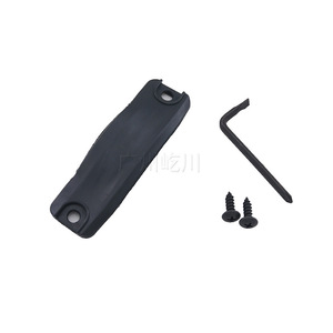 Cubierta de Goma Toyota 84040-21010 para Botón de Apertura de Puerta Elevadora, Negra, ABS, Pieza Nueva - Product Image 2