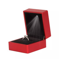 Boîtes à bijoux vides en cuir velours noir personnalisées avec lumière LED pour cadeaux de mariage Emballage de bijoux pour femmes en vrac