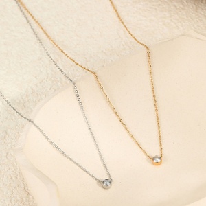 Colliers tendance coréens en gros, personnalisés, texture métallique, bijoux fins, pendentifs en acier inoxydable pour femmes - Product Image 3