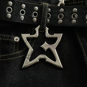 Llavero Mosquetón Corazón Y2K con Anillo de Resorte, Clip Mosquetón Estrella Adorable para Llaves, Llavero Moderno, Colgantes para Bolsos y Carteras, Accesorios Góticos, Regalos - Product Image 6