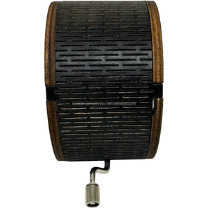 Caja de <span class=keywords><strong>música</strong></span> de madera con manivela manual Ever Bright Nuevo diseño creativo para el Día de los niños con <span class=keywords><strong>música</strong></span> de personajes clásicos - Product Image 4
