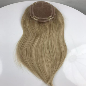 Vente en gros de postiches humaines alignées sur les cuticules attachées à la main 100% postiche Blonde Monofilament Topper pour les Blancs Base Mono chinoise - Product Image 2