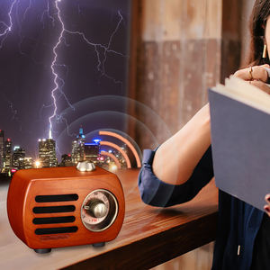 Radio <span class=keywords><strong>FM</strong></span> compacte rétro en bois massif, style vintage en bois de cerisier, mini radio de bureau avec haut-parleur intégré pour la décoration de la maison - Product Image 4