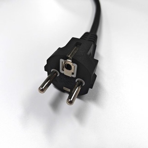Câble d'<span class=keywords><strong>alimentation</strong></span> CA avec verrouillage IEC C19 vers prise Schuko CEE 7/7 EU, 250V 16A 1mm², rallonge C19 avec verrouillage pour ordinateur - Product Image 4