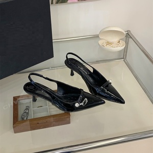 Escarpins élégants à bout pointu et bride arrière pour femme, talon chaton, avec détails perles, gris, chaussures de bureau - Product Image 3