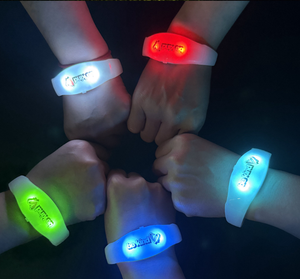 Pulseras luminosas de fábrica para conciertos LED, pulseras de control remoto para escenarios, adecuadas para celebridades - Product Image 2