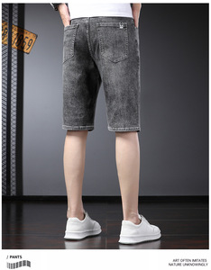 Pantaloncini in denim elasticizzati ricamati a gamba dritta da uomo, estivi 2026, nuovi, popolari, a mezza lunghezza, slim-fit - Product Image 4