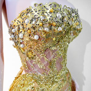 Vestido de sirena de lujo al por mayor con lentejuelas doradas, dobladillo de plumas azules, pedrería pesada y perlas, traje de actuación para cantante, disfraz de escenario - Product Image 5