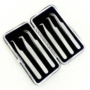 Pince à épiler professionnelle durable à pointe lisse de 10 mm en acier inoxydable avec pointe en fibre, vente en gros, logo personnalisé gratuit, pour extensions de cils en volume - Product Image 1