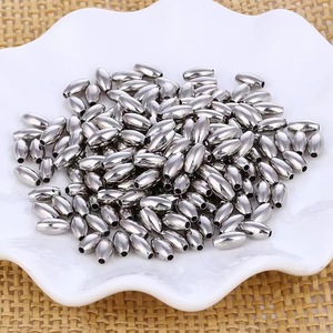 بسعر الجملة من المصنع ABS بلاستيك فضي وذهبي حبات لؤلؤ الأرز مع ثقوب للديكور بنفسك - Product Image 2