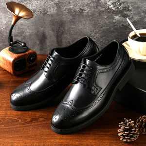 Zapatos Derby de Cuero Genuino de Italia Estilo Vintage para Hombre con Diseño Brogue Parte Superior Casual Plantilla de EVA Impermeables para Negocios Fiestas y Uso Diario - Product Image 5