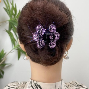 Nouveauté 2024 : Pince à cheveux artisanale importée haut de gamme pour <span class=keywords><strong>femme</strong></span>, avec strass, motif fleur douce, accessoire pour chignon polyvalent - Product Image 2