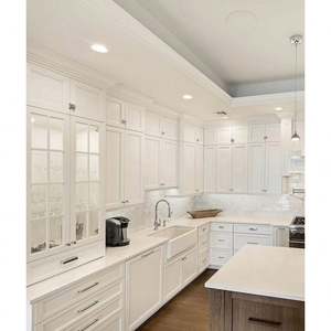 Gabinetes de Cocina Blancos Estilo Shaker Personalizados de Fábrica, Armarios de Cocina Modulares Lacados con Encimera de Cuarzo - Product Image 1