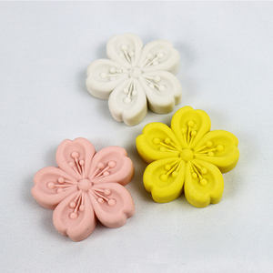 Chuyên Ngành Nhà Máy Khuyến Mãi 3D Sakura Hình Dạng Tẩy Màu Hồng Cao Su OEM Tpr Tẩy Cho Trẻ Em - Product Image 2