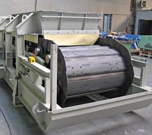 थोक सामग्री हैंडलिंग के लिए हॉपर के साथ भारी शुल्क छोटा एप्रोन फीडर - Product Image 3