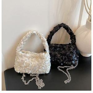 Tissu à paillettes vert herbe haute densité en gros, tissu scintillant à sequins pour robes de soirée, vêtements de mode, chaussures et sacs pour femmes - Product Image 2