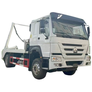 Camion compacteur de déchets HOWO 4X2 à moteur diesel avec bras oscillant et benne basculante - Product Image 6
