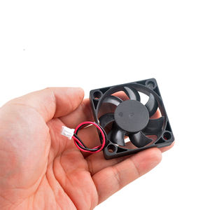 مروحة تبريد RS5010B24VH-A بقطر 50 مم مع محامل كروية مزدوجة، 3000 دورة في الدقيقة، 0.10 أمبير، ثنائية السنون، شفرات بلاستيكية، تيار مستمر 24 فولت - Product Image 5