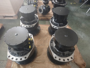 Motores Hidráulicos de Pistón Poclain MS18 MSE18, Desplazamiento 1091-2812 ml/r, Torque Continuo 3740-9640 N.m, Hierro Fundido, Baja Presión - Product Image 4