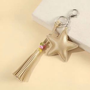 Llavero de PU con borla de cuero sintético y perlas, relleno de felpa, estrella de cinco puntas, para mujer, niña, colgante de bolso - Product Image 2
