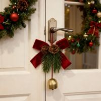Hochwertige Samtschleifen mit Tannenzapfen und Goldglöckchen als Weihnachtsbaum- und Türdekoration, Hängende Ornamente für Weihnachten, Feiertage und Hauspartys