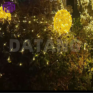 Boule lumineuse de Noël LED en plastique de 30 cm, style tendance, étanche, pour décoration suspendue d'arbre, utilisation intérieure, indice de protection IP65, à intensité variable - Product Image 5