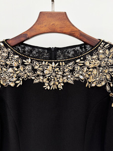 Disponibile Subito: Nuovissimo Abito Midi da Donna Tinta Unita, Maniche Lunghe e Scollo Rotondo, con Pregiata Lavorazione di Perline e Strass, Ideale per Ufficio e Casual - Product Image 4