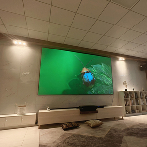 Pantalla de Proyector de Marco Fijo de Tiro Ultra Corto SCREEN PRO de 135/150 Pulgadas, Relación de Aspecto 16:9, Pantalla de Cine 4K HD, Montaje en Pared con Retroiluminación LED - Product Image 6