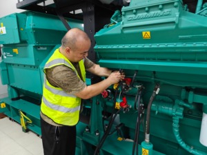 Grupo Gerador a Diesel de Estrutura Aberta 2000kW 2500kVA com Alternador 50Hz, Opções ATS, Tensão Nominal 400V e Partida Remota - Product Image 2